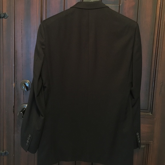 Like New Suit - Picture 5 of 5