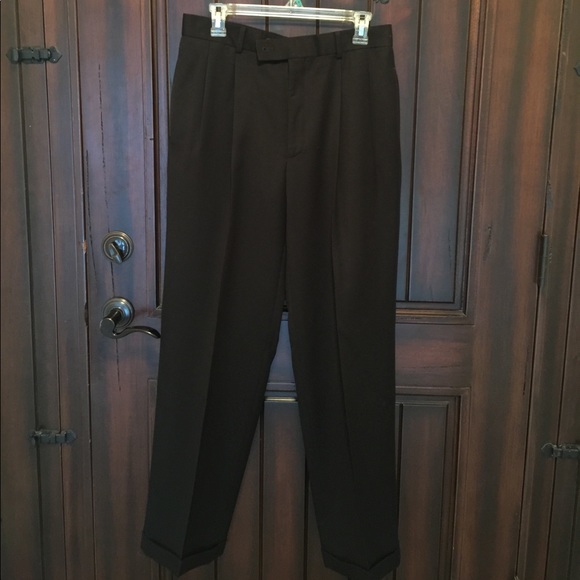 Like New Suit - Picture 4 of 5