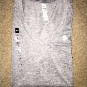 Athletic tee