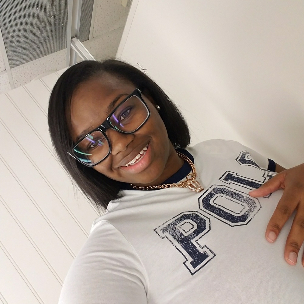 Meet your Posher, Jasmine