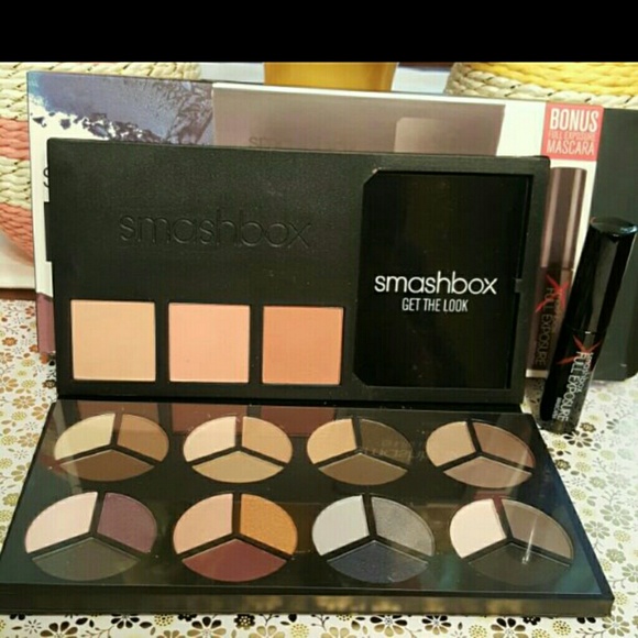 Makeup bundle - Picture 2 of 4