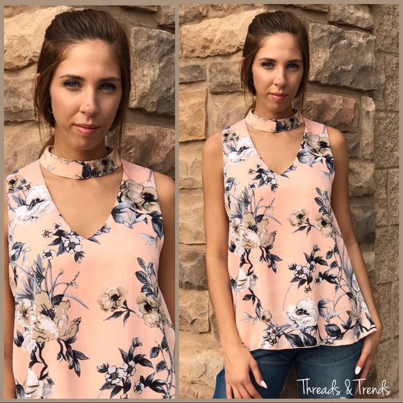 LAST ONE SALE! 🌸Floral Choker Blouse - Picture 4 of 5