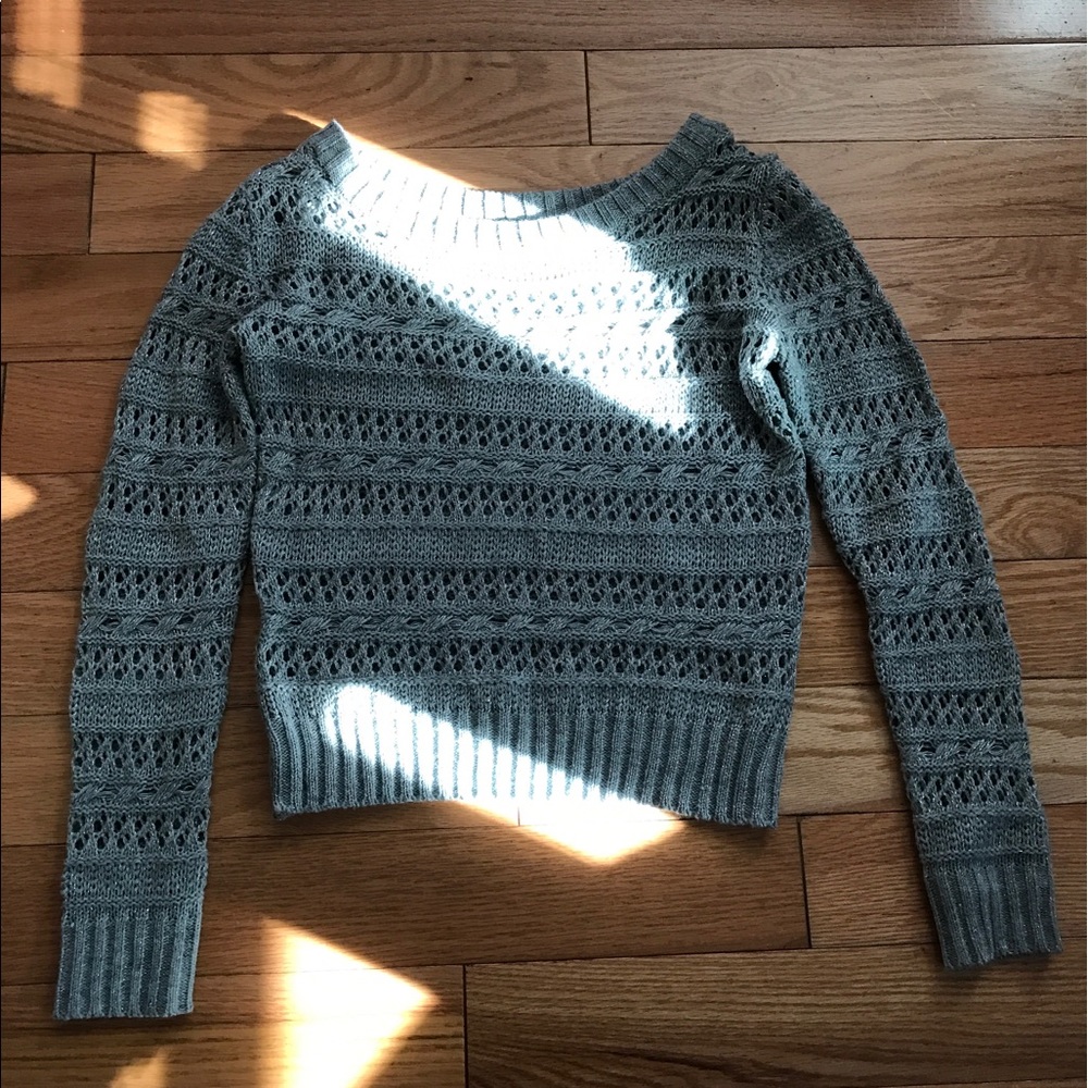 Cute gray sweater, on sale for summer!!
