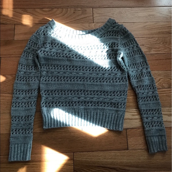 Cute gray sweater, on sale for summer!! - Picture 1 of 3