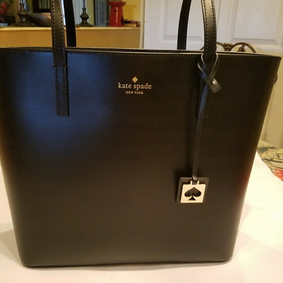 kate spade Handbags - KATE SPADE (HAVEN STREET)  TOTE SMOOTH BLACK NWT