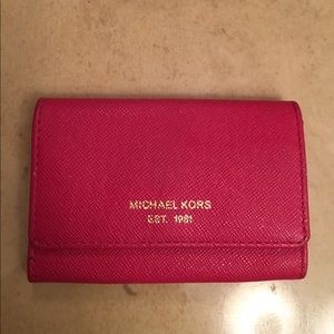 Michael kors hot pink business card holder