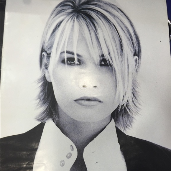 Meet your Posher, Jackie - Picture 2 of 2