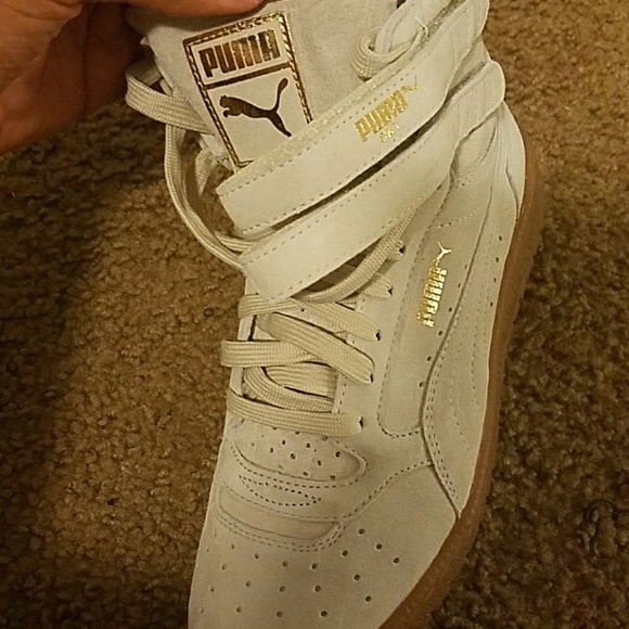 Beige/Gold Hi Top PUMAS - Picture 3 of 4