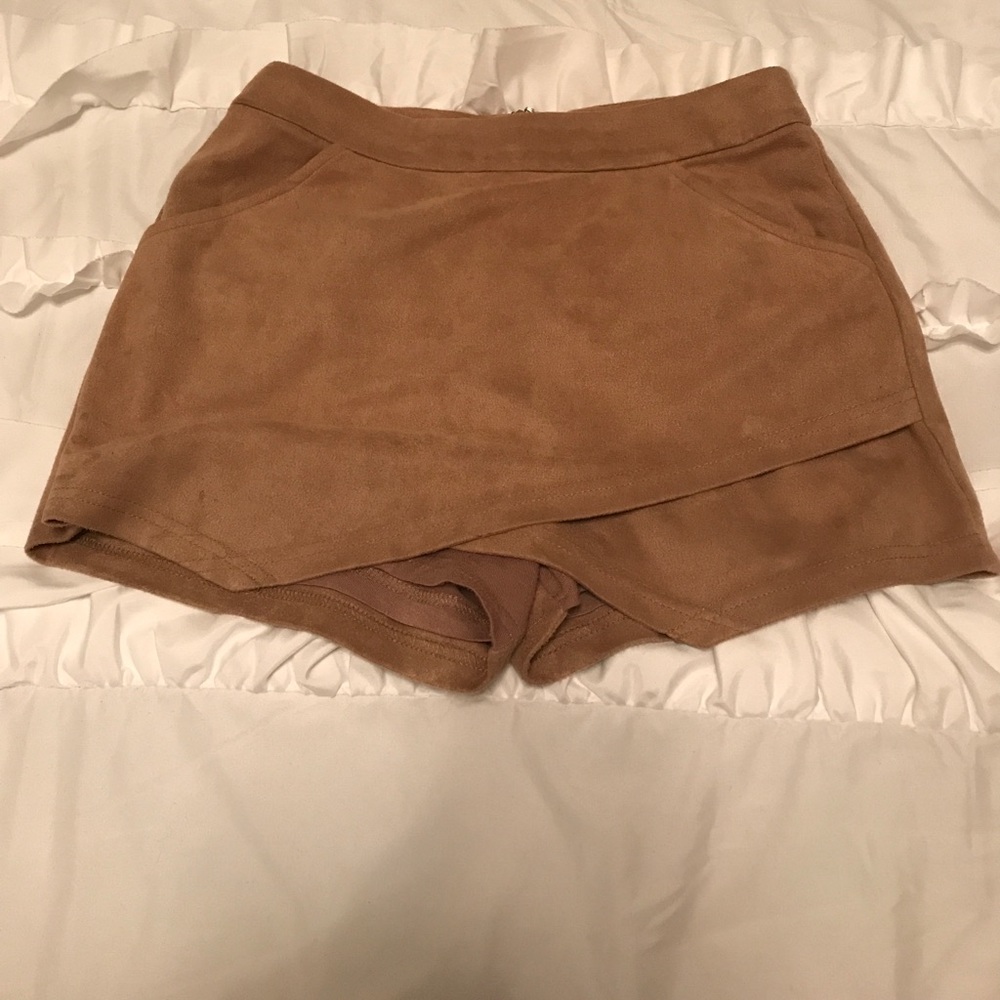 Faux suede skort