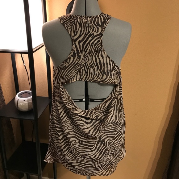 Zebra print top - Picture 2 of 4