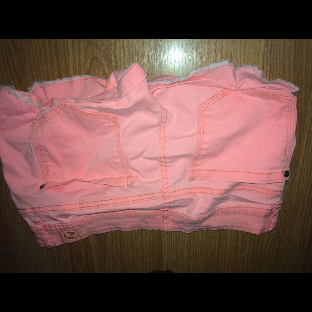Juniors neon peach shorts