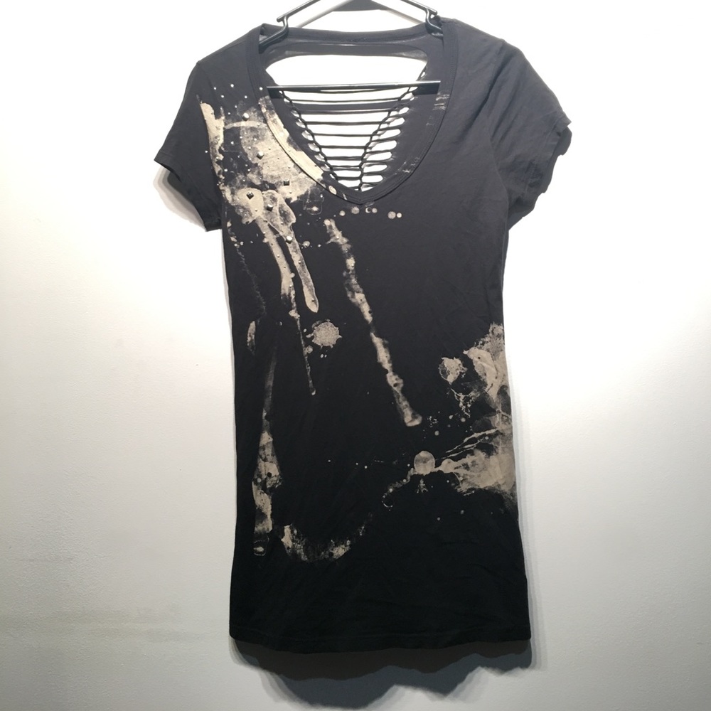 Distressed tee