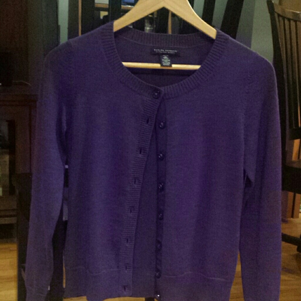 Banana Republic purple sweater