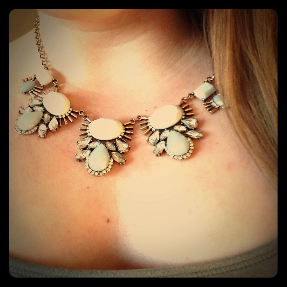 Blue sparkle necklace