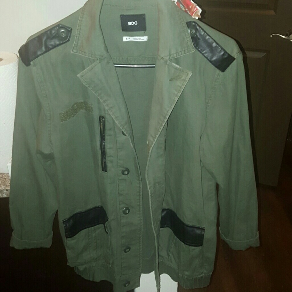 URBAN OUTFITTERS Military Style Jacket