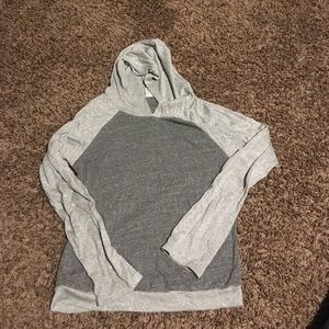 Lightweight long sleeved shirt