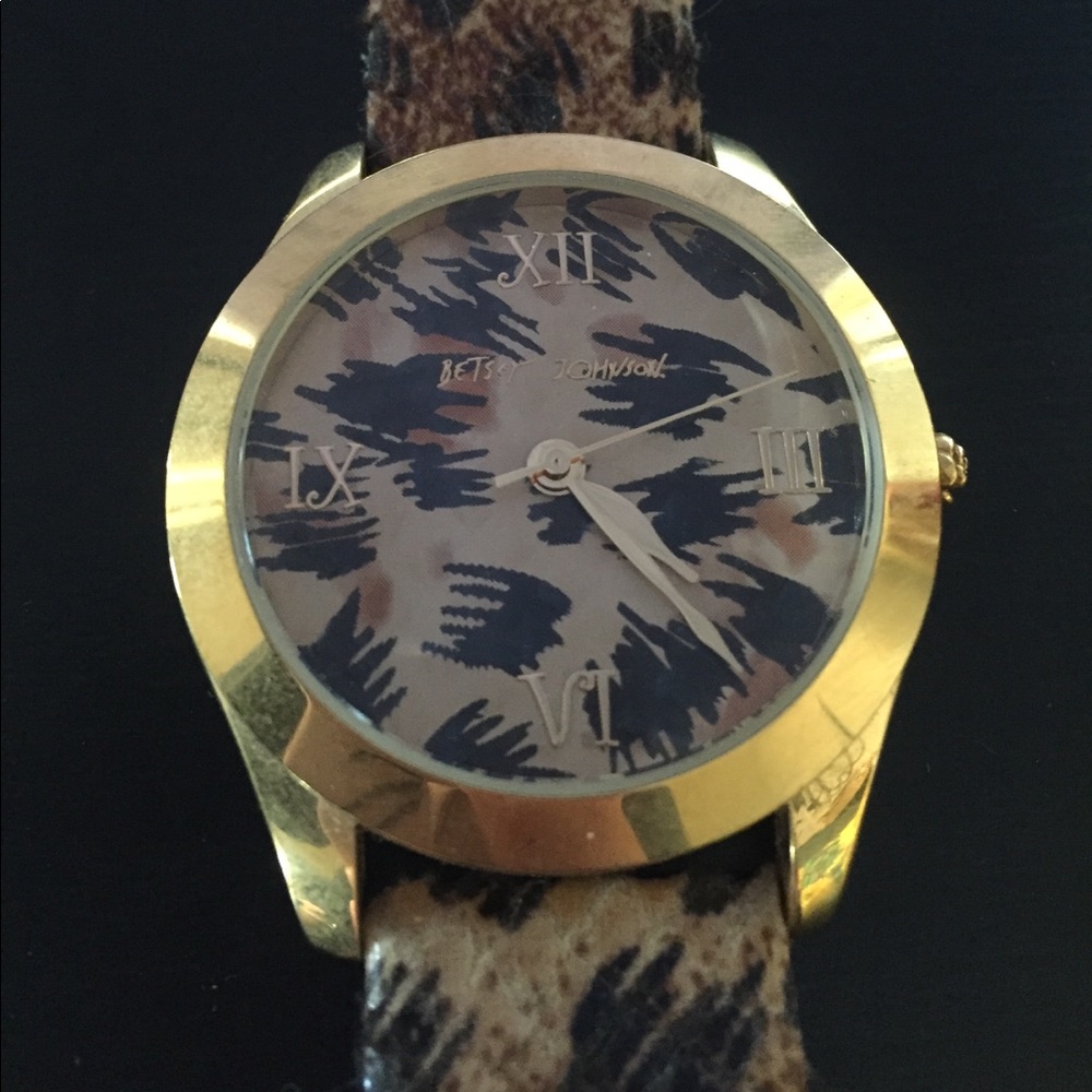 Betsey Johnson leopard print watch EUC