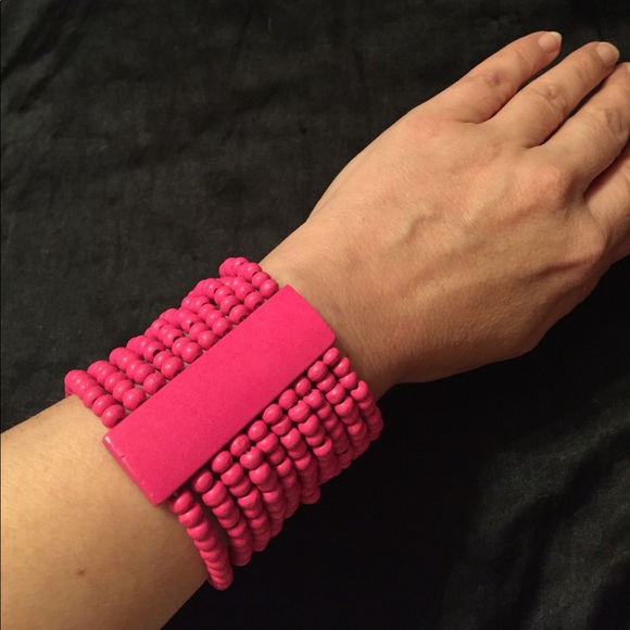 Statement Bracelet - Bright Pink Stretch Bead Wood - Picture 1 of 4