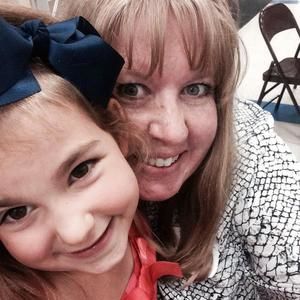 Meet your Posher, Leslie