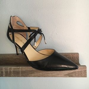 Classy gently-used black heels