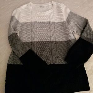 CLEARANCE!! Croft and Barrow Cable Knit Sweater