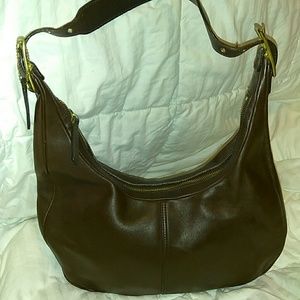 Vintage brown leather handbag