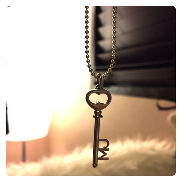 Marc Jacobs Jewelry - Marc Jacobs Key Necklace