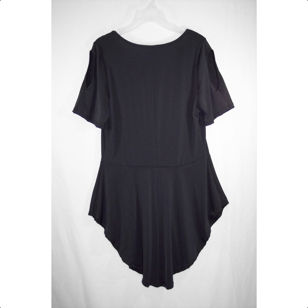 NEW Yummy Plus 1X (runs small) Peplum Top - Picture 8 of 8