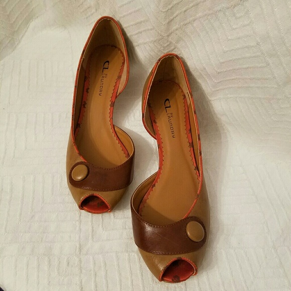 Chinese Laundry Shoes - CHINESE LAUNDRY: peep toe, two toned pumps