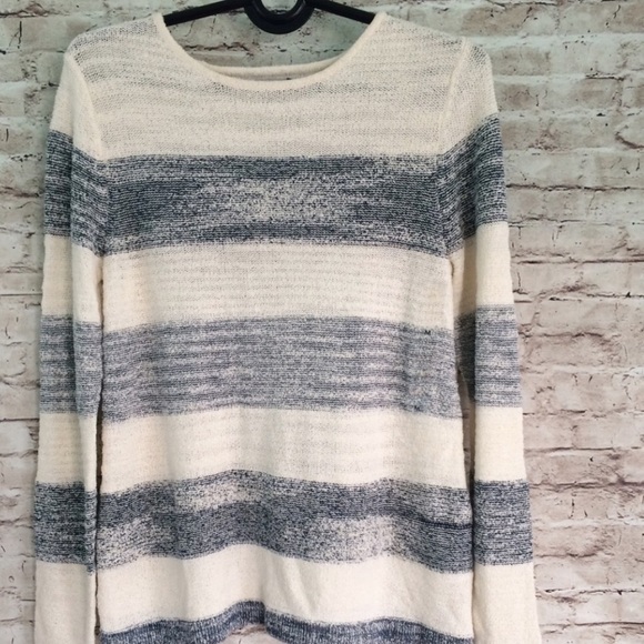 • Calvin Klein • Striped Sweater Top - New - Picture 4 of 5