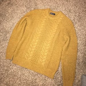 Gap Men's gold cable knit sweater