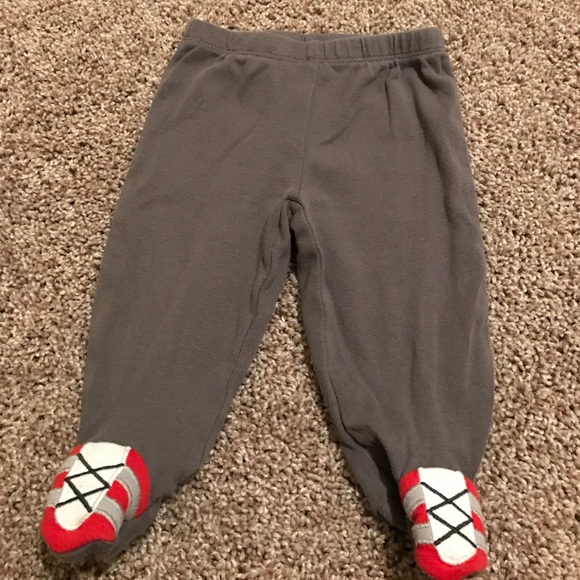 2 Carter's outfit - Picture 1 of 6