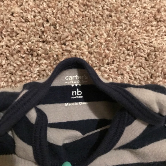 2 Carter's outfit - Picture 6 of 6