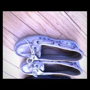 Size 6 Sperrys