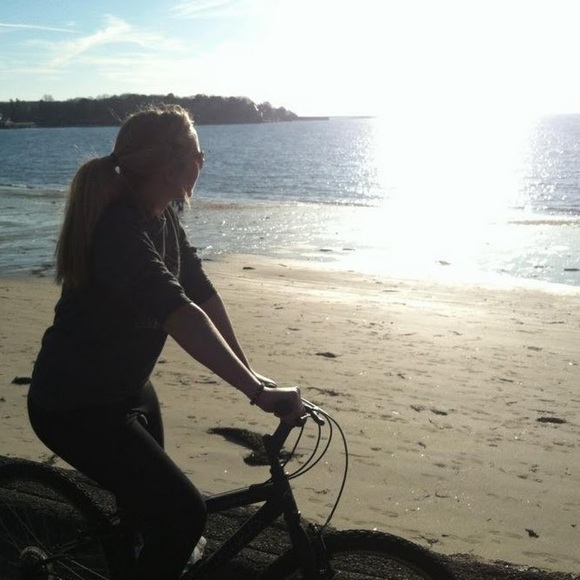 Meet your Posher, Nicki - Picture 1 of 1