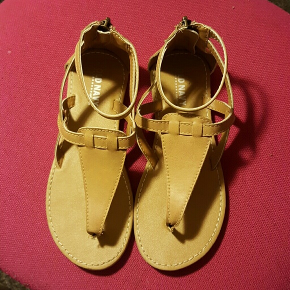 Old Navy Other - Girls beige sandals