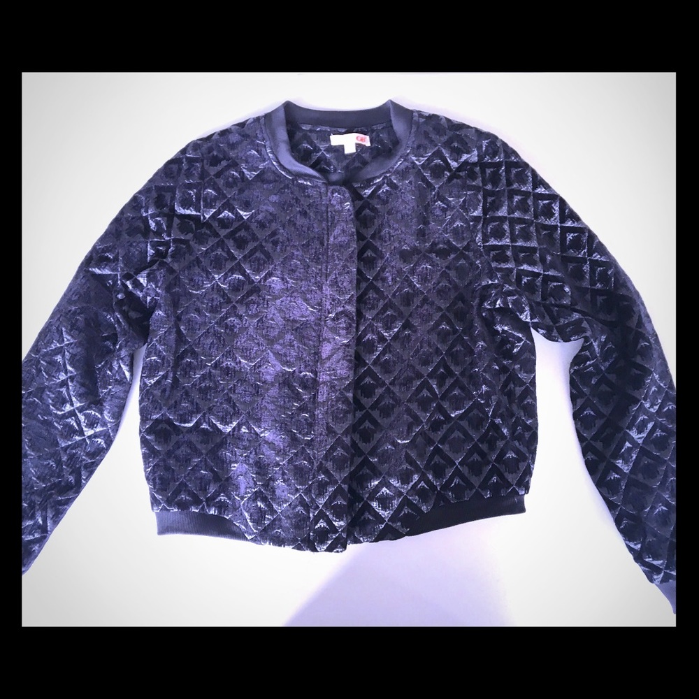 NWOT BG Black Quilted Bomber Jacket