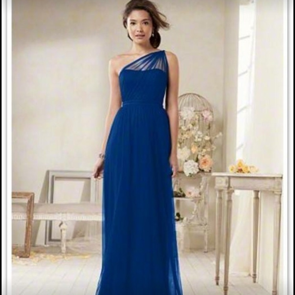 Sheer Single-Shoulder Modern Vintage Gown