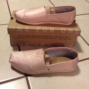 🌷Petal Grosgrain TOMS🌷