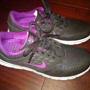 Nike women shoes