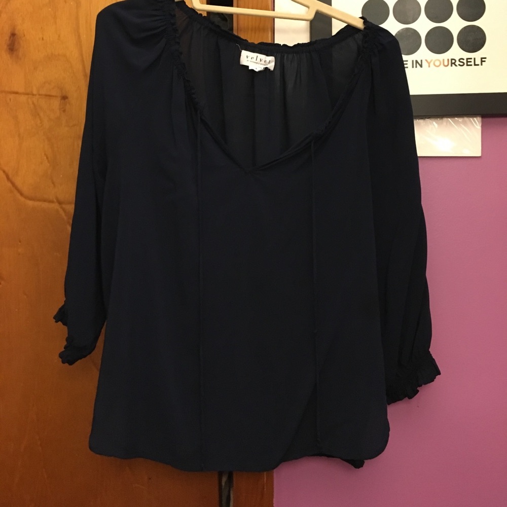 Velvet by Graham & Spencer navy blouse sz S