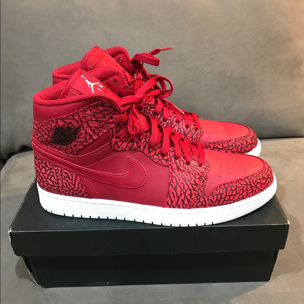 Air Jordan 1 Retro Cement Red Size 12