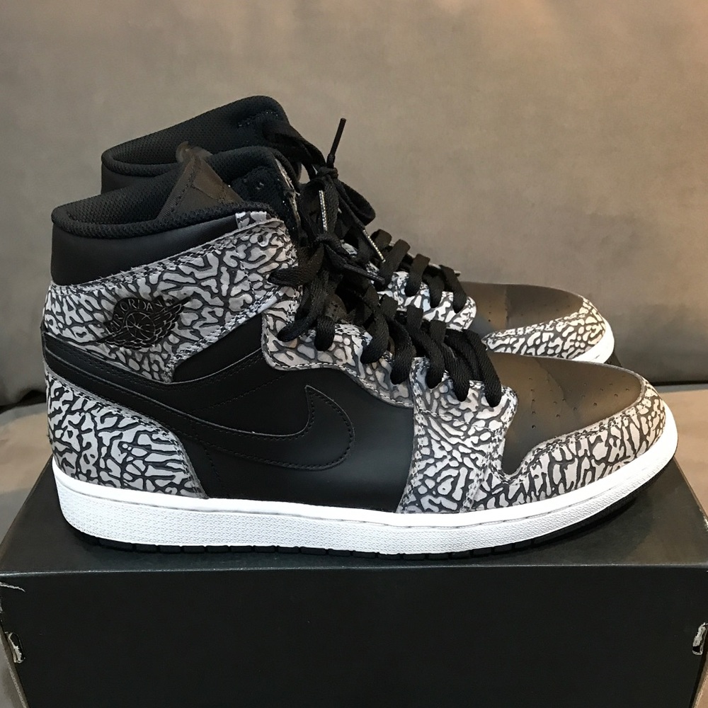 Air Jordan 1 Retro Black Cement Size 12