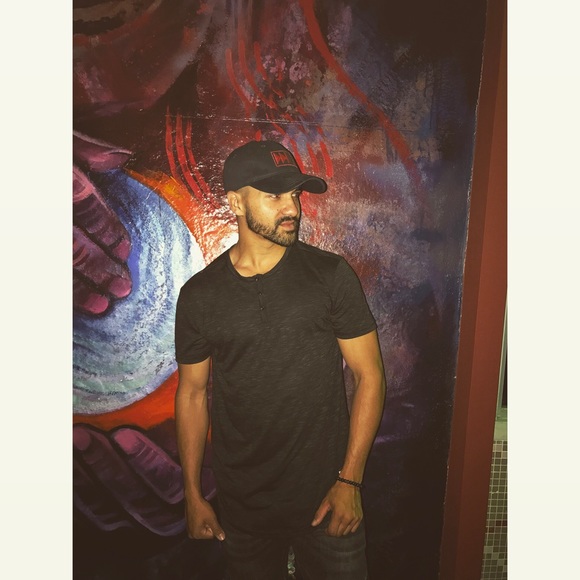 Meet your Posher, Ruben - Picture 1 of 1