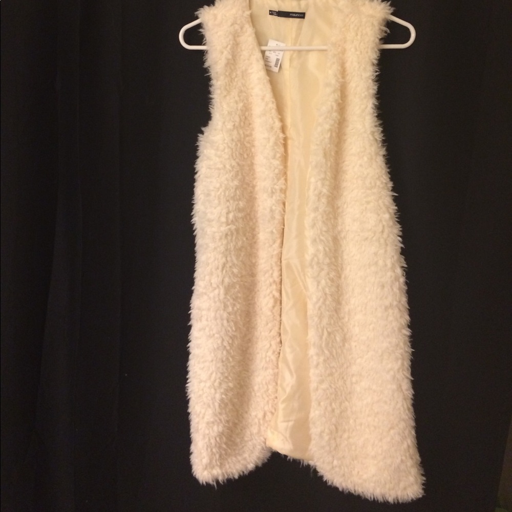 ✌🏼❤️ sleeveless faux fur