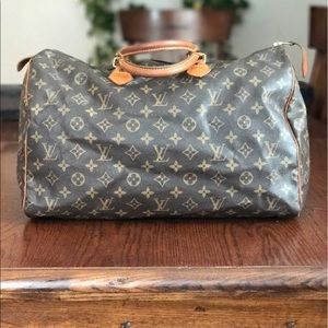 Louis Vuitton Speedy Bag