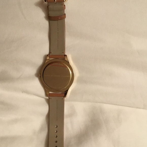 Marc by Marc Jacobs Women's watch 100% authentic. - Picture 3 of 5