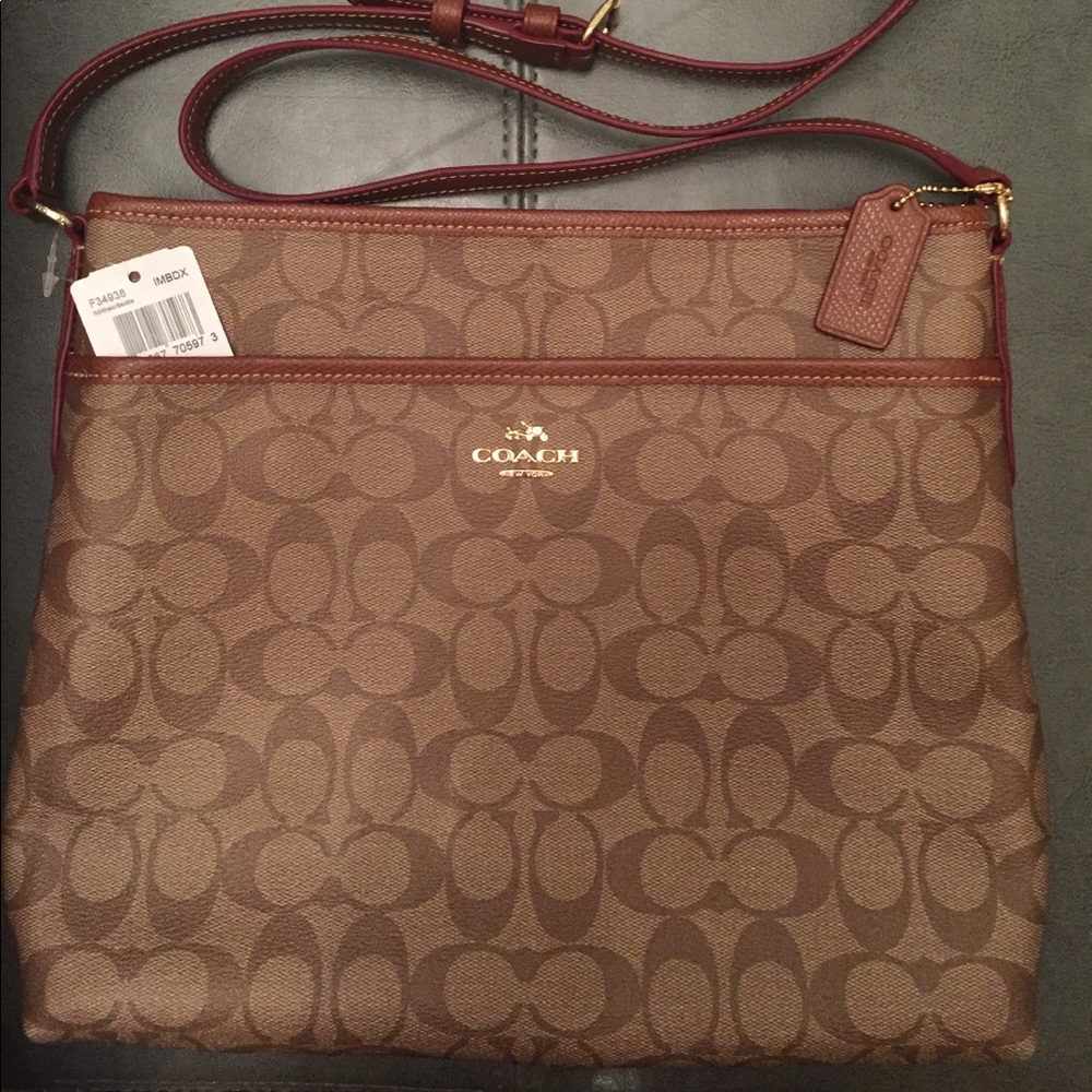 COACH Signature Cross Body NWT
