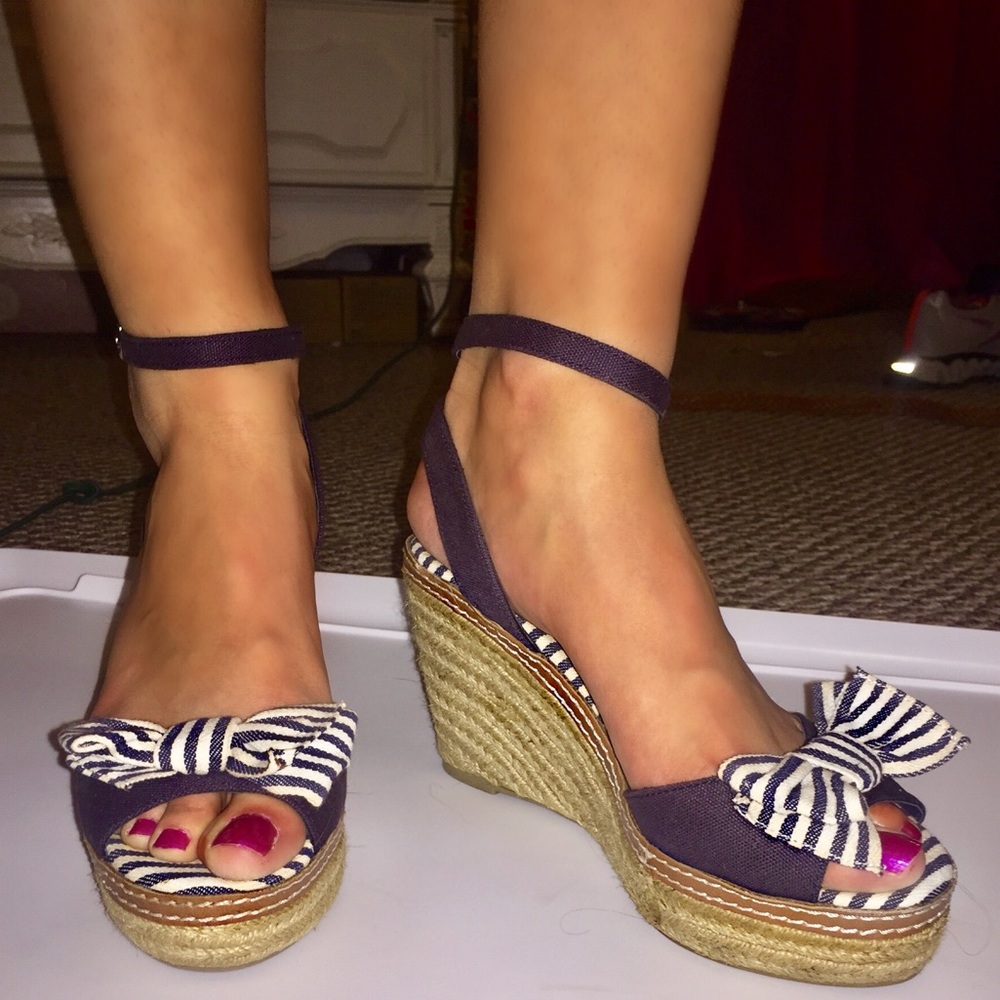 • ae • Wedge Heels