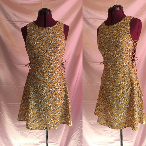 Floral Print A-Line Mini Dress with Lace up sides - Picture 3 of 4